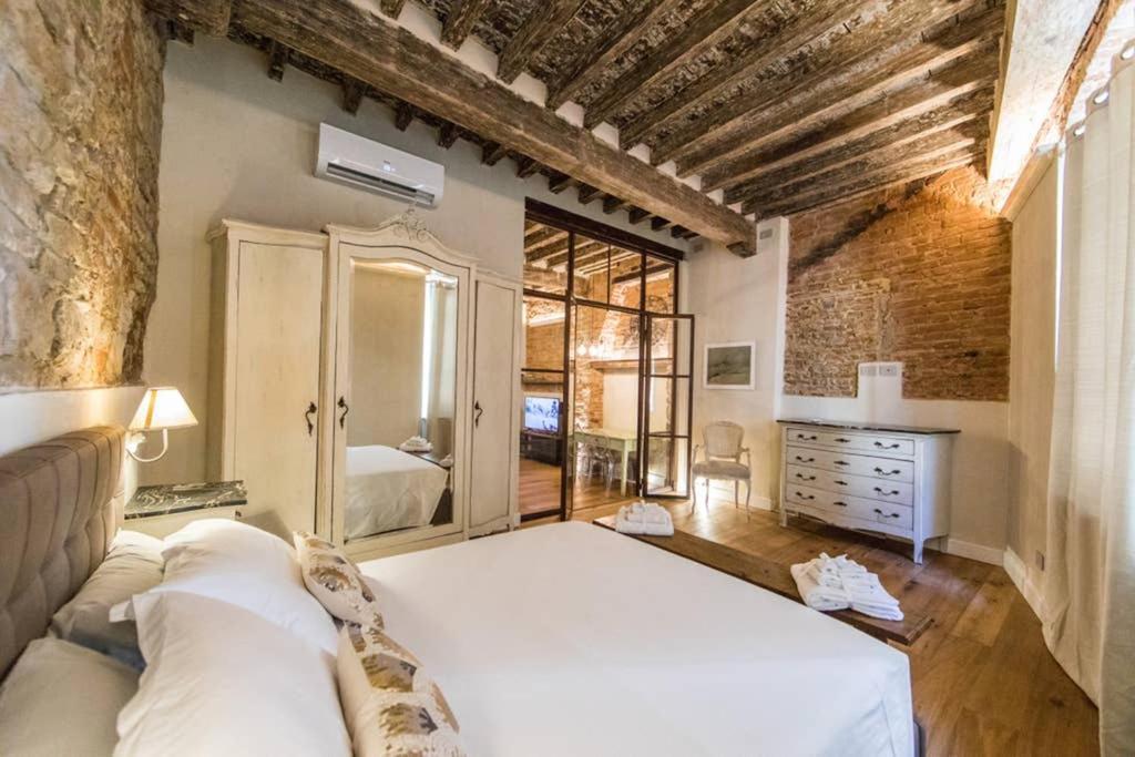 Irene'S Home San Niccolo Firenze ภายนอก รูปภาพ